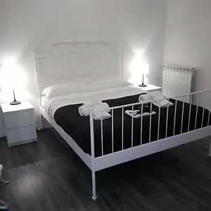 Del Toscano Bed & Breakfast Aeroporto di Catania Fontana Rossa